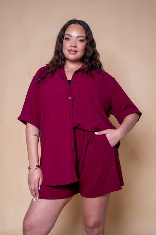 BURGUNDY SHORT